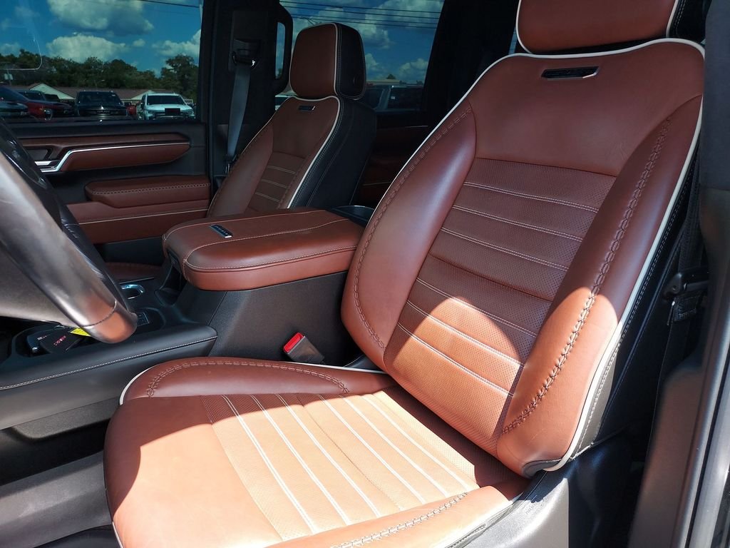 Used 2024 Black GMC Denali Ultimate image 17