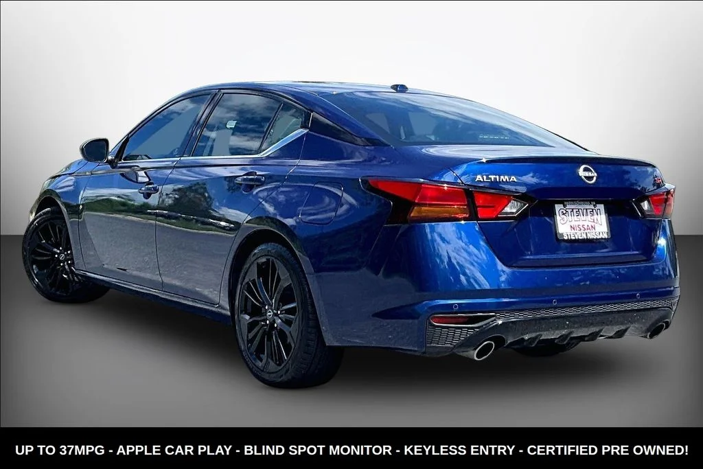 Used 2023 Blue Nissan 2.5 SR image 4