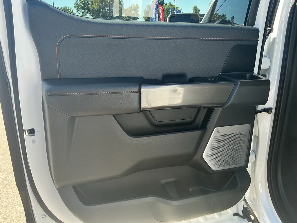 Used 2023 OXFORD WHITE Ford Tremor image 19