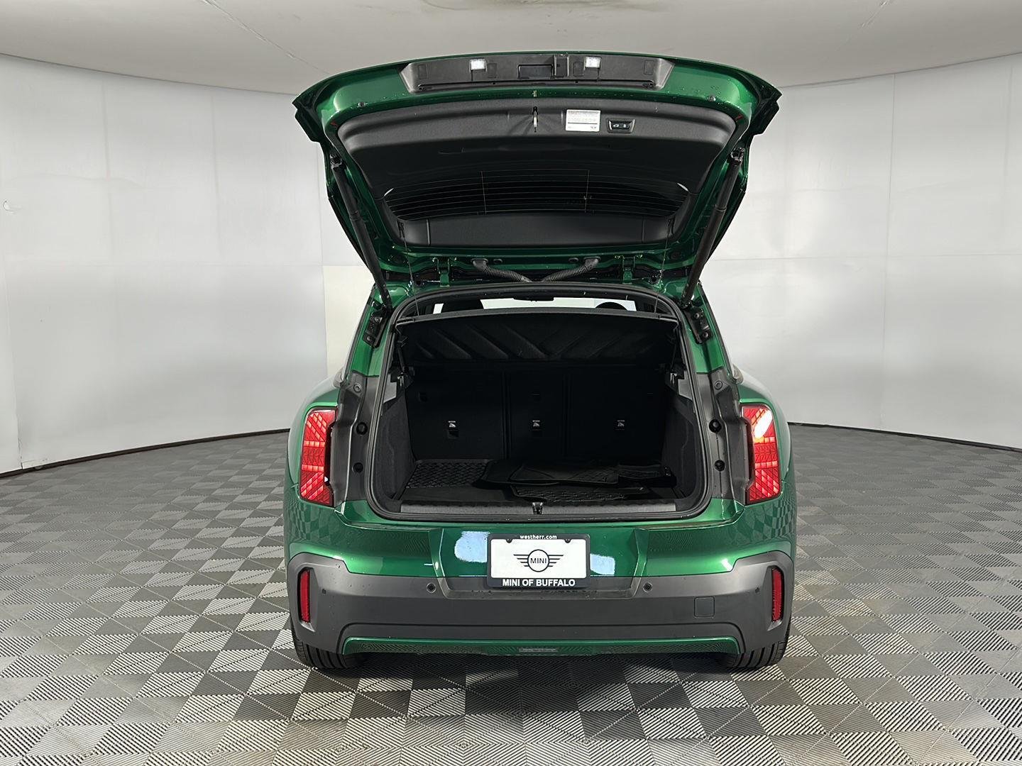 Used 2026 British Racing Green IV Metallic MINI S image 24