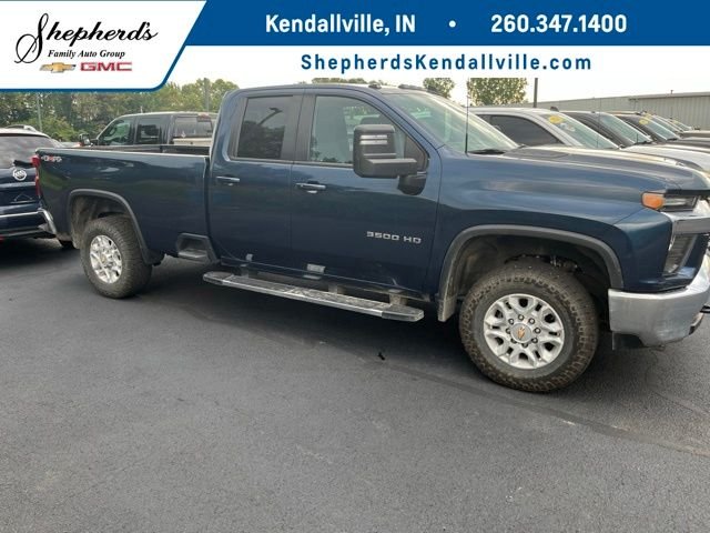 Used 2022 Blue Chevrolet LT image 1