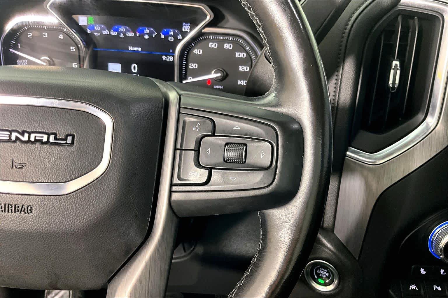 Used 2020 White Frost Tricoat GMC Denali image 21