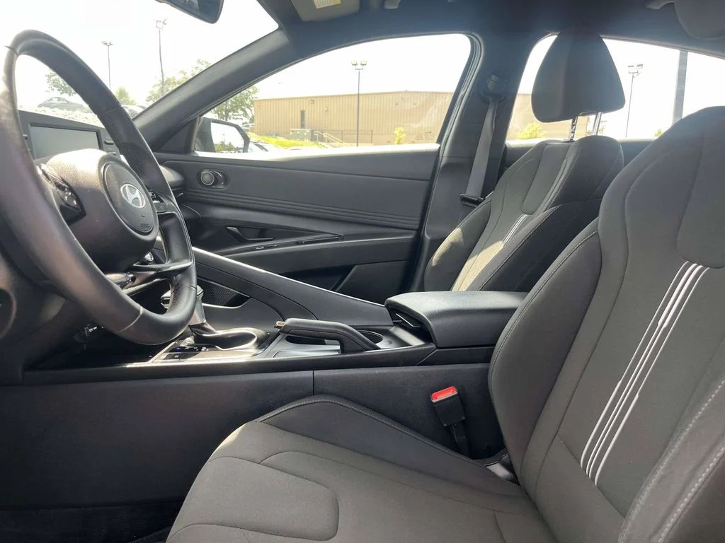 Certified Used 2025 Gray Hyundai SEL Sport image 17