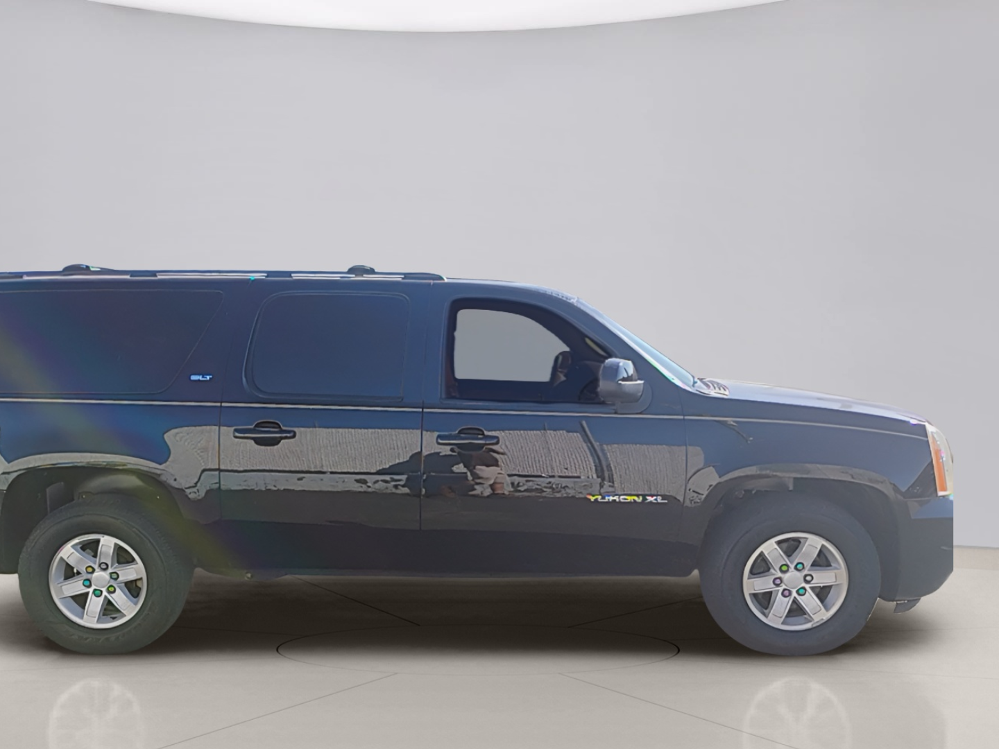 Used 2013 Black Gmc XL SLT image 4