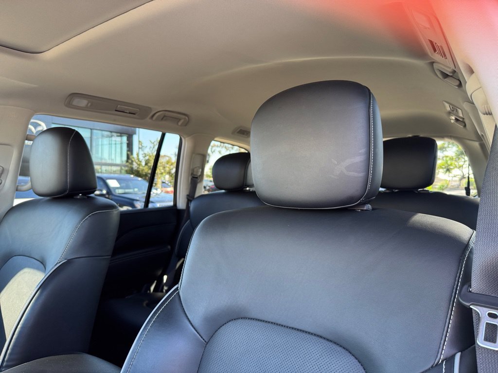Used 2024 Blue INFINITI Premium Select image 17