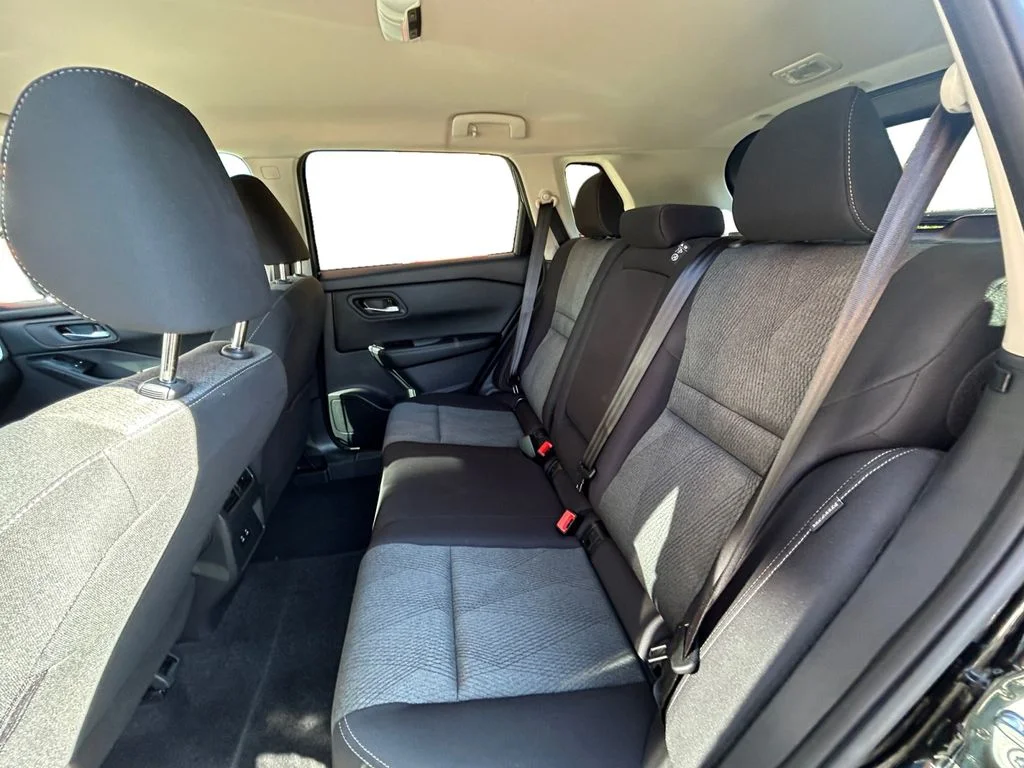 Used 2026 Super Black Nissan  image 14