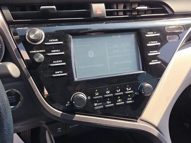 Used 2018 Silver Toyota LE image 17