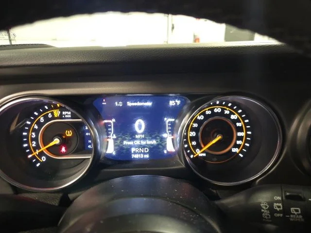 Used 2022 Silver Jeep Unlimited Sport S image 17