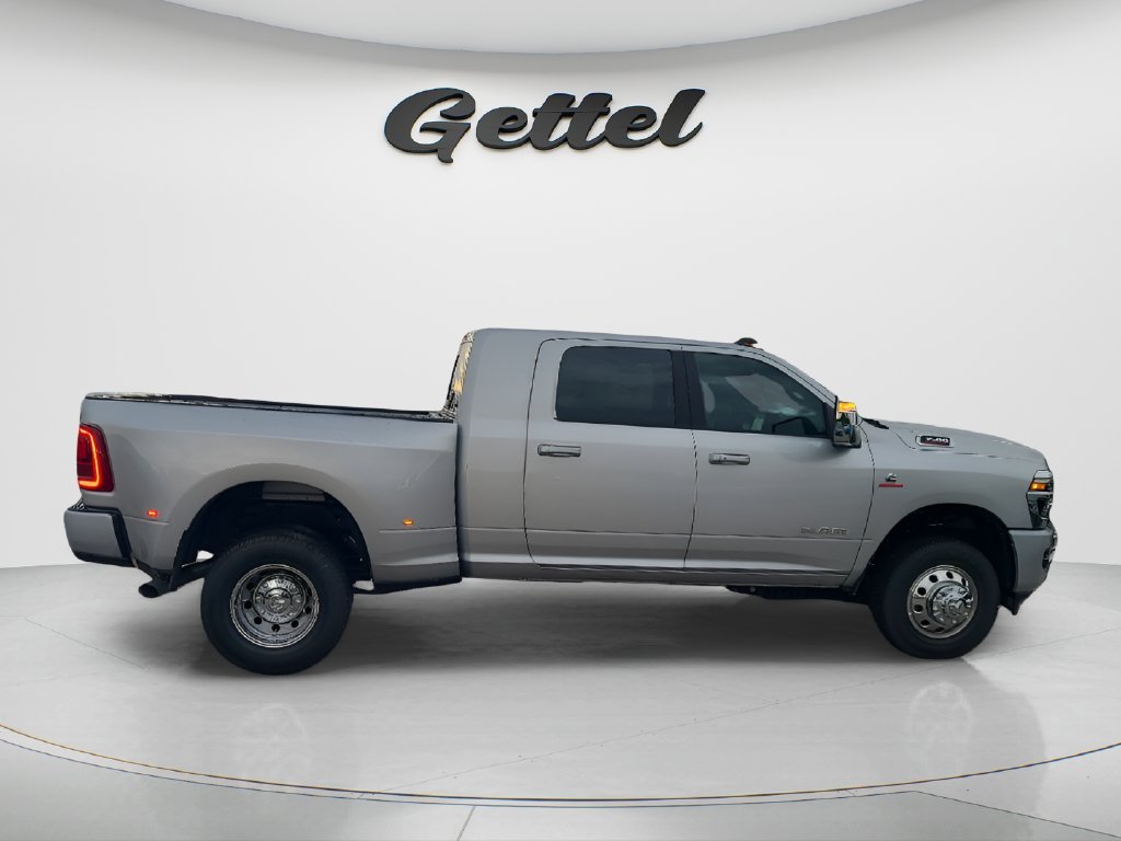 New 2026 Silver-Zynith Exterior Paint RAM Laramie image 4
