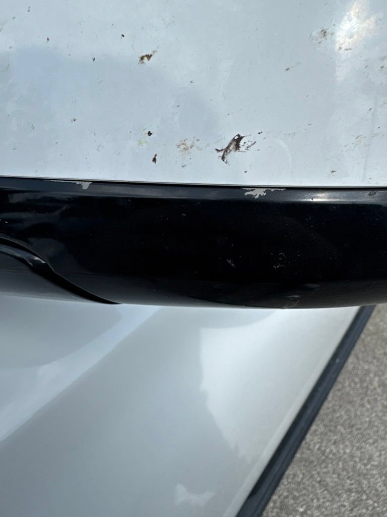 Used 2018 SUMMIT WHITE Chevrolet LT image 36