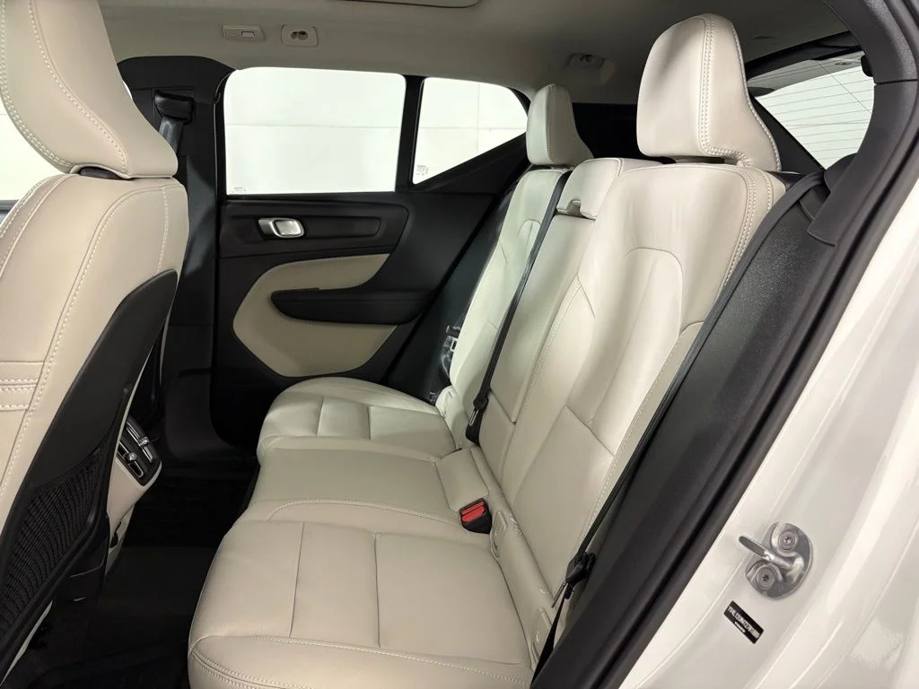 2026 Volvo XC40 Ultra - Photo 36
