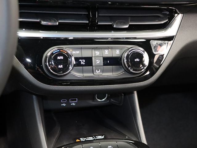 2026 Buick Envista Sport Touring - Photo 21