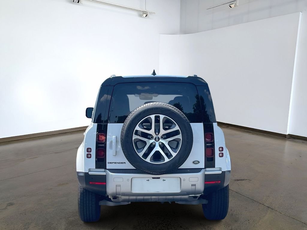 Certified Used 2023 Santorini Black Metallic Land Rover S image 5
