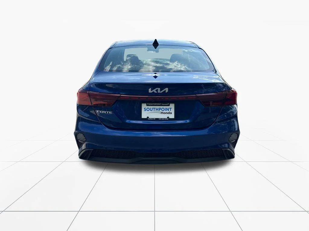 Used 2023 Deep Sea Blue Kia LXS image 7