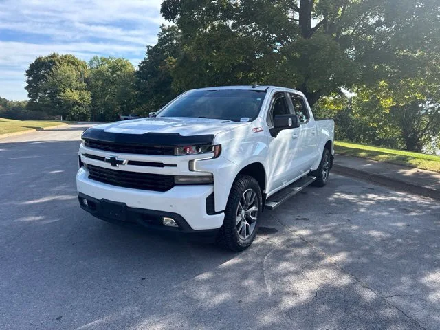Used 2021 White Chevrolet RST image 3