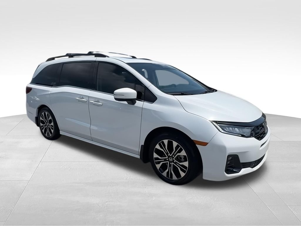 Used 2025 White Honda Elite image 2