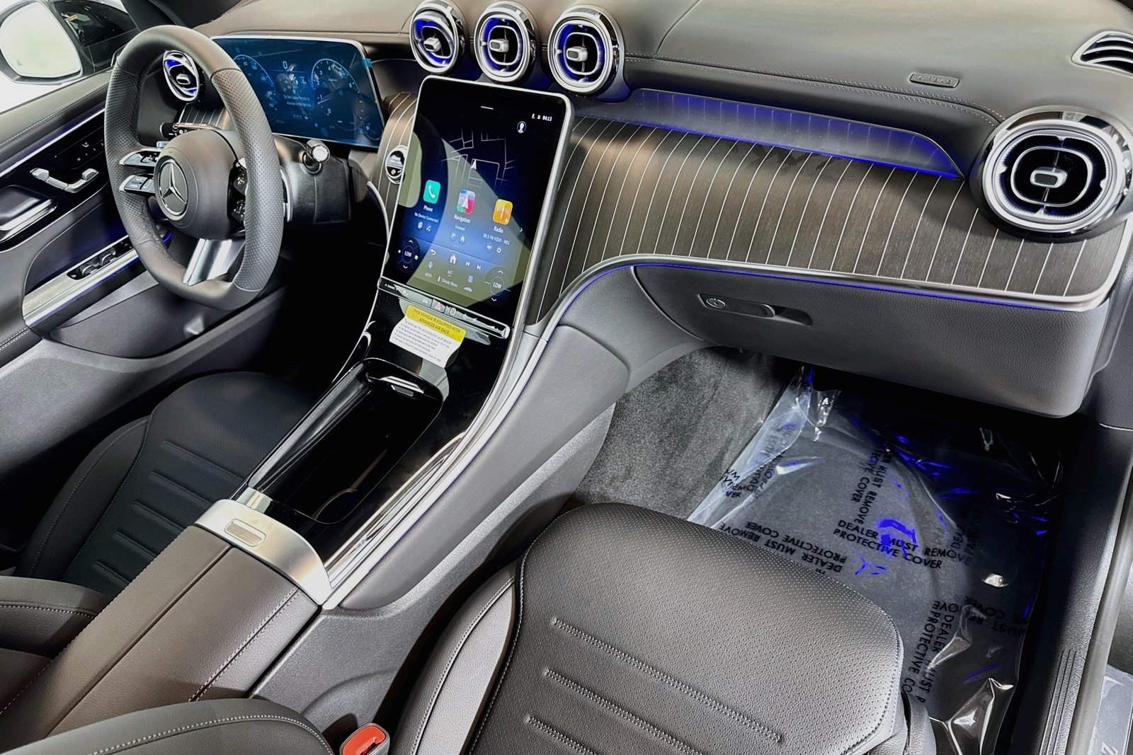 New 2026 Graphite Grey Metallic Mercedes-Benz GLC 300 image 26