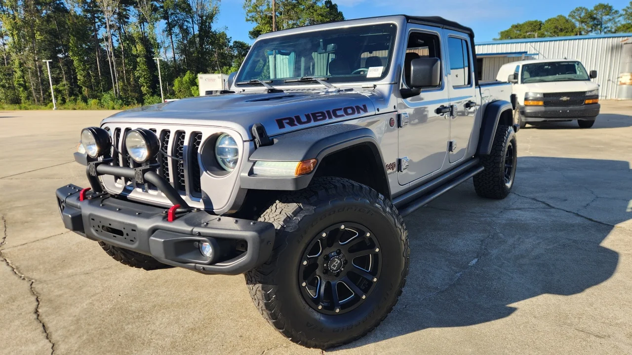 Used 2020 Silver Jeep Rubicon image 8