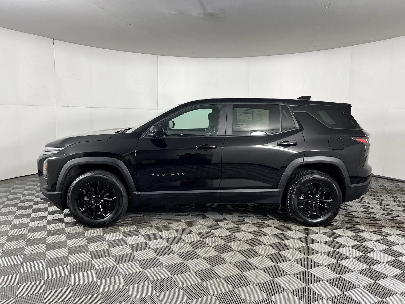 Used 2025 Mosaic Black Metallic Chevrolet AWD LT image 5