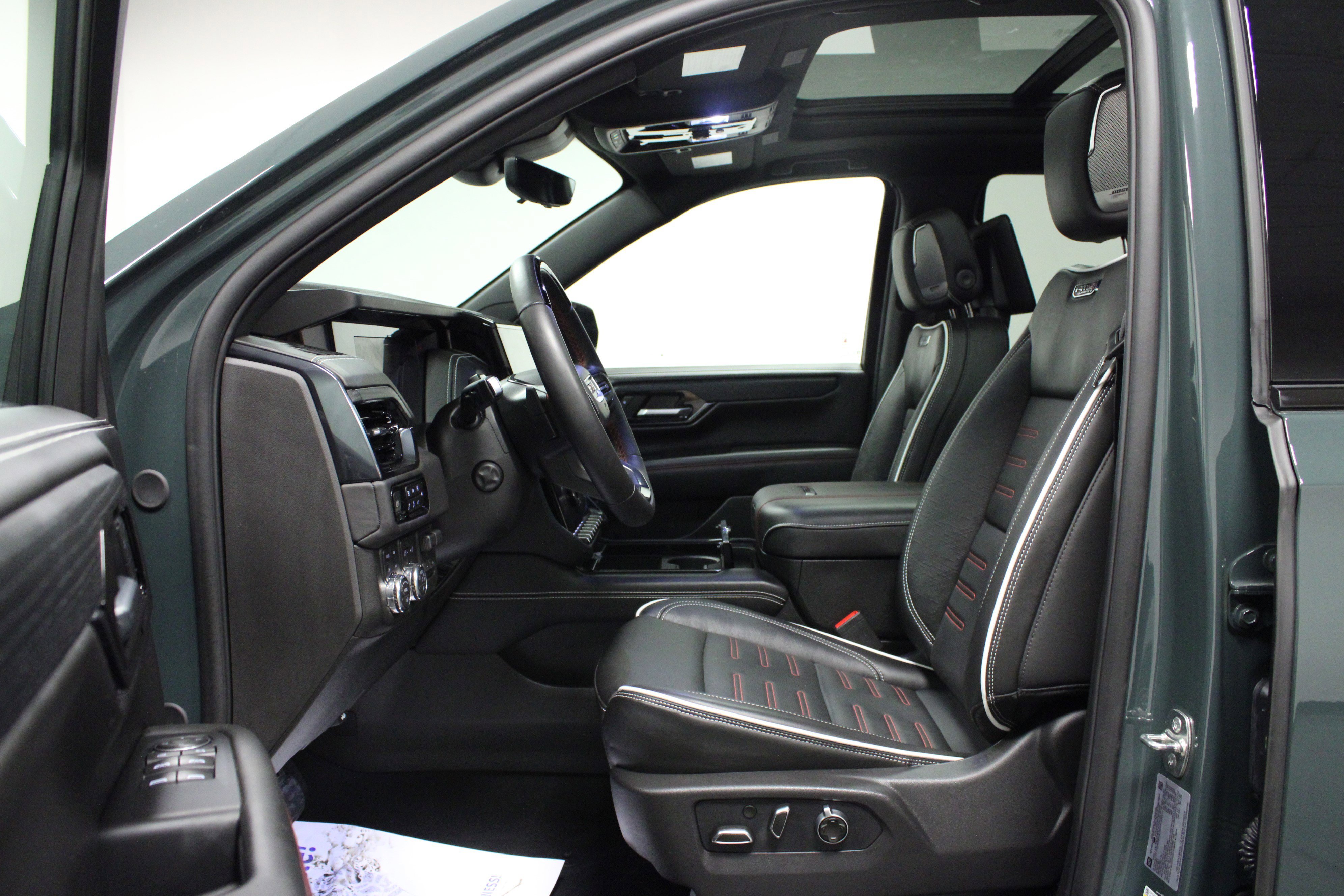 Used 2026 Midnight Pine GMC AT4 Ultimate image 12