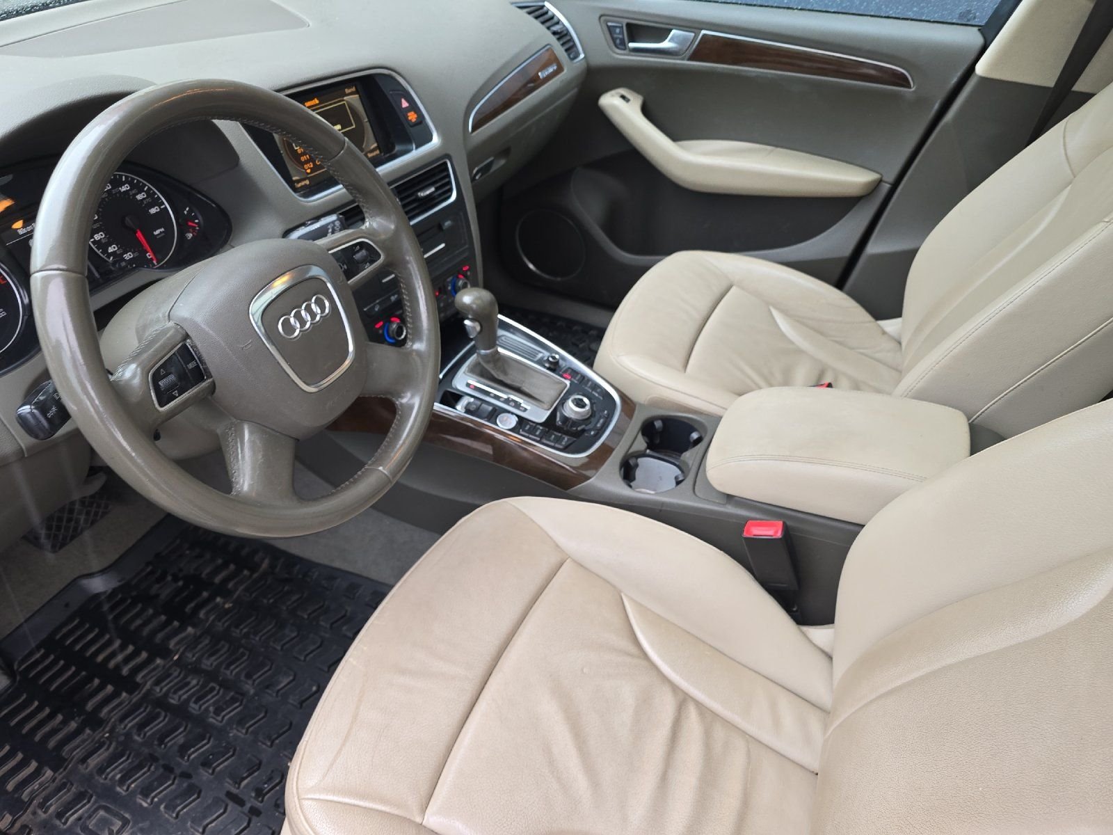 Used 2011  Audi 3.2 Prestige image 8