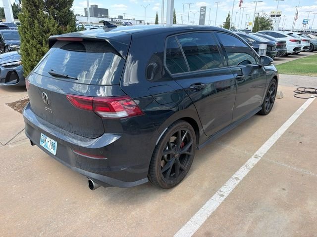 Used 2024 Deep Black Pearl Volkswagen SE image 10
