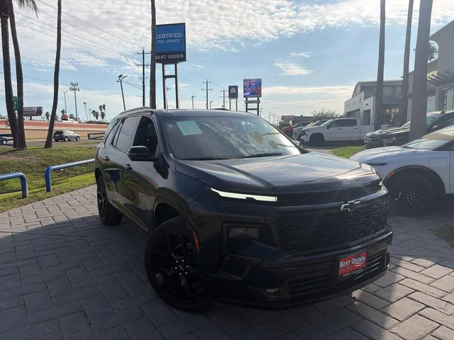 2025 Chevrolet Traverse RS