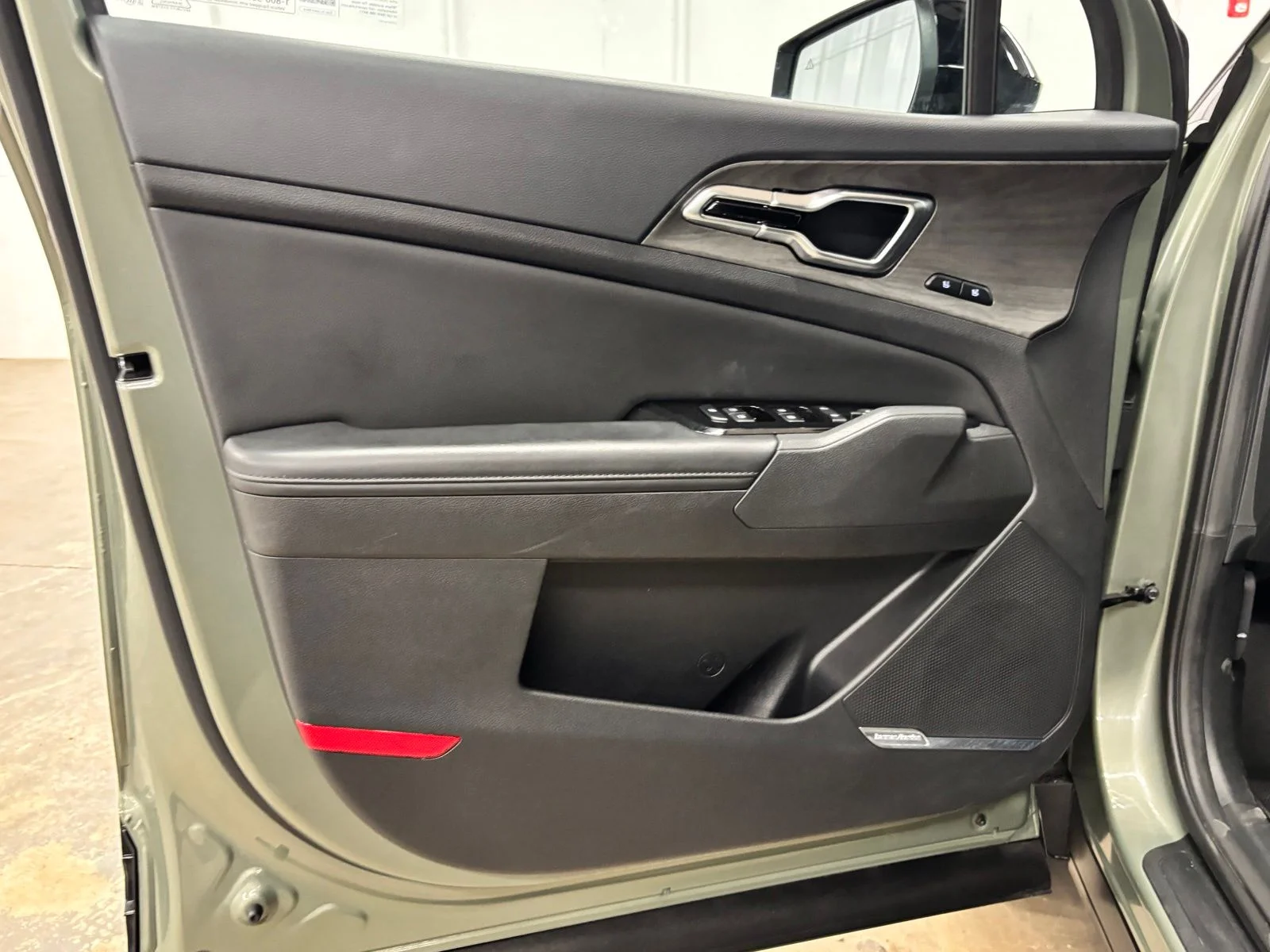 Used 2024 Green Kia X-Pro image 17