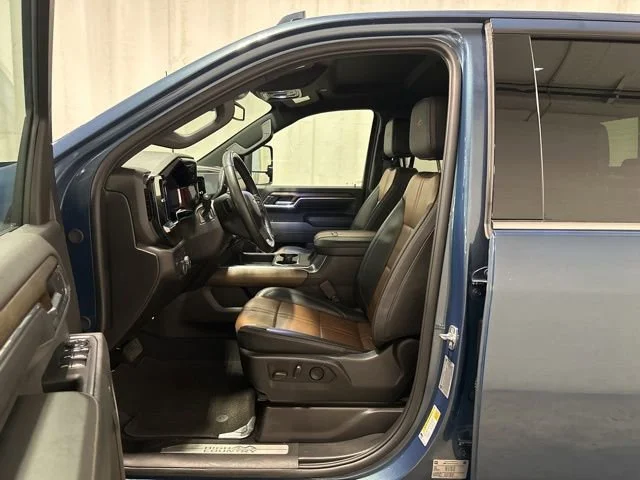 Used 2025 Lakeshore Blue Metallic Chevrolet High Country image 8