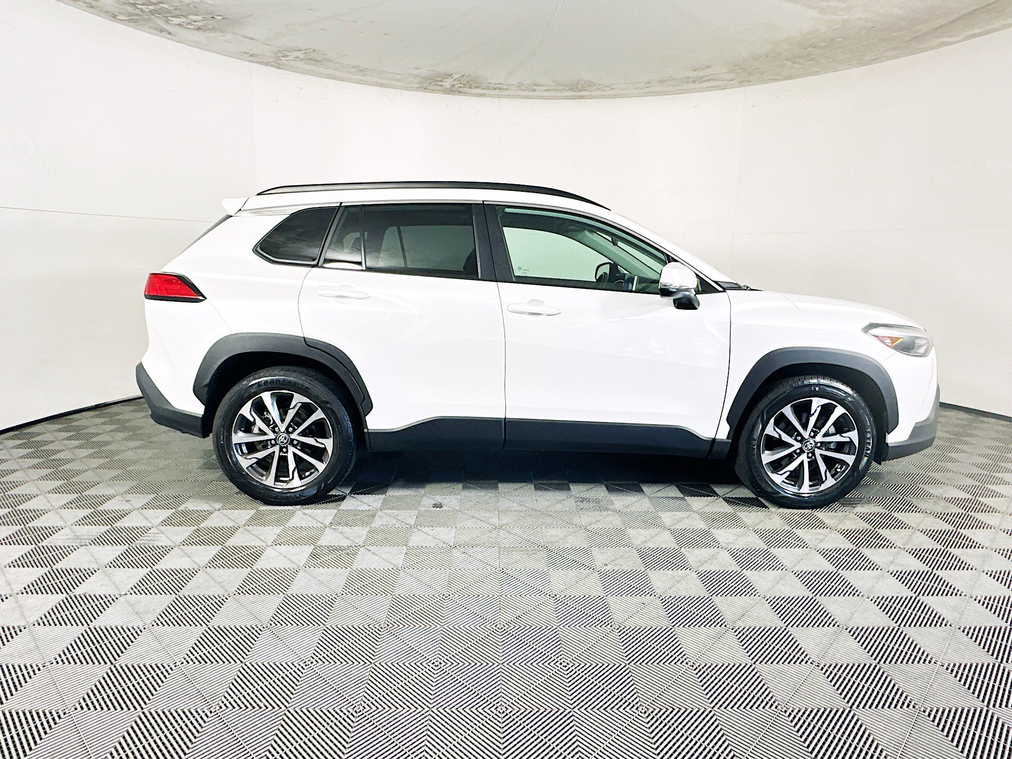 2023 Toyota Corolla thumbnail 4