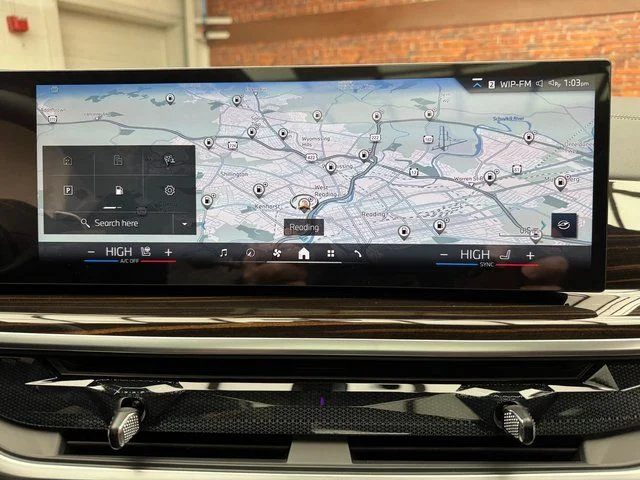 Used 2026 Black BMW xDrive40i image 21
