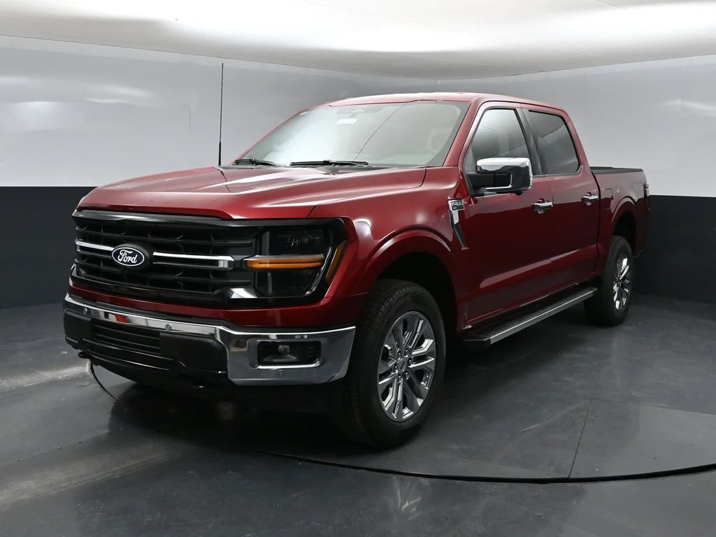 New 2026 Ruby Red Metallic Ford XLT image 5
