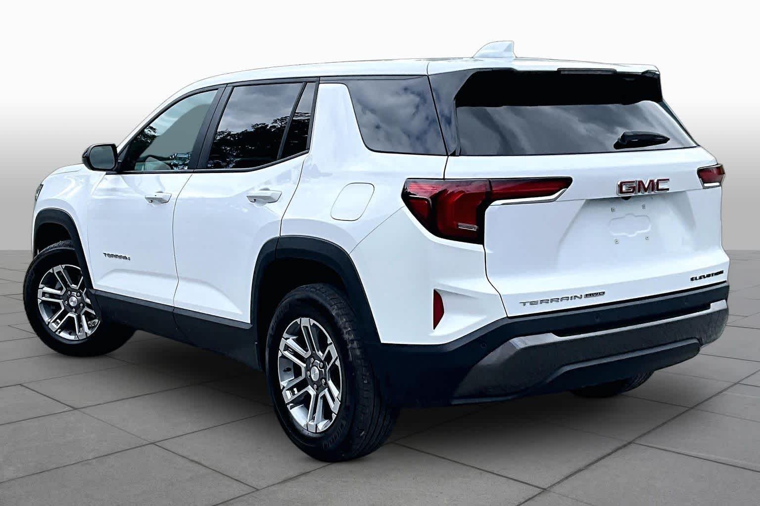 Used 2026 Summit White GMC AWD Elevation image 12