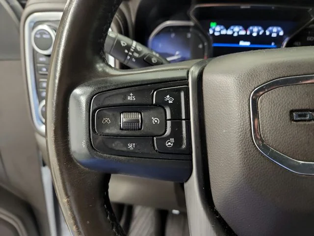 Used 2022 White GMC Denali image 48
