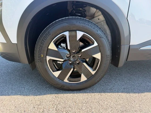 New 2027 Fresh Powder Nissan SV image 4