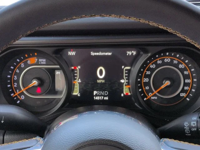 Certified Used 2024  Jeep Sahara image 24