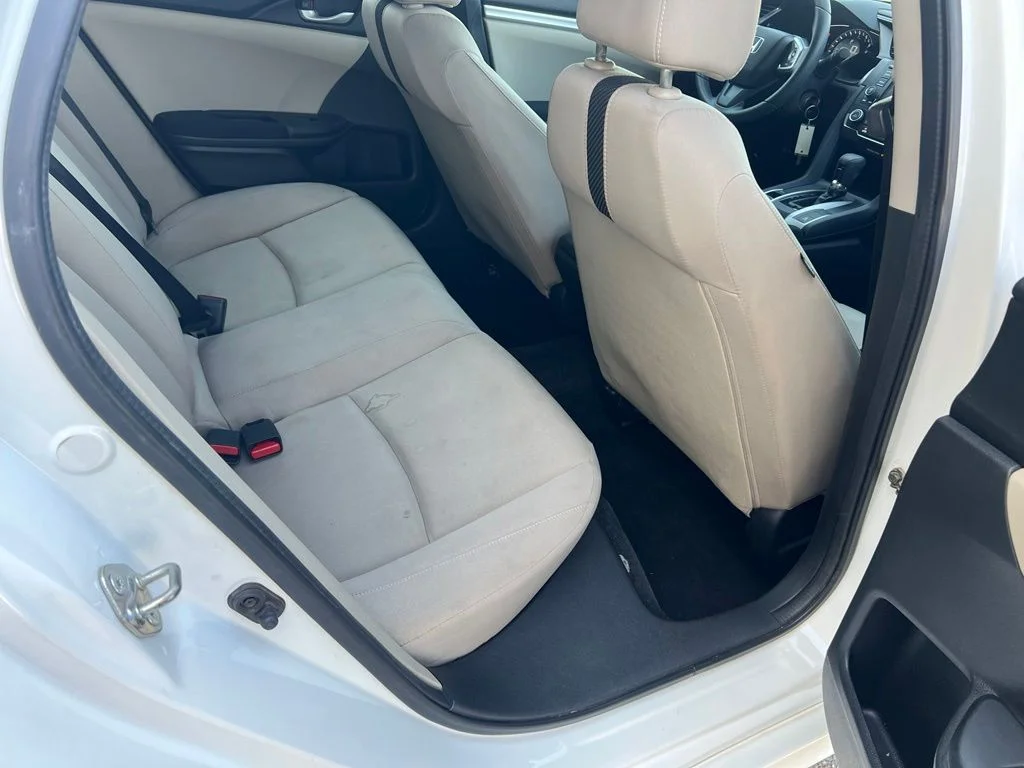 Used 2018 Taffeta White Honda LX image 23