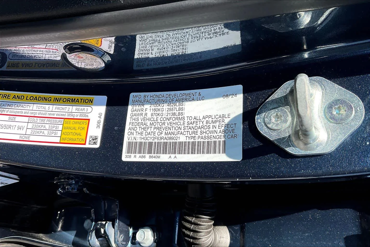 Used 2024 Canyon River Blue Metallic Honda EX-L image 35