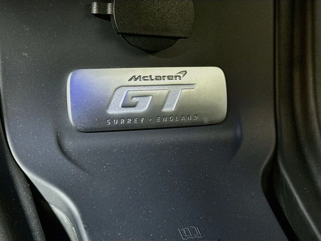Certified Used 2023 McLaren Orange McLaren  image 22