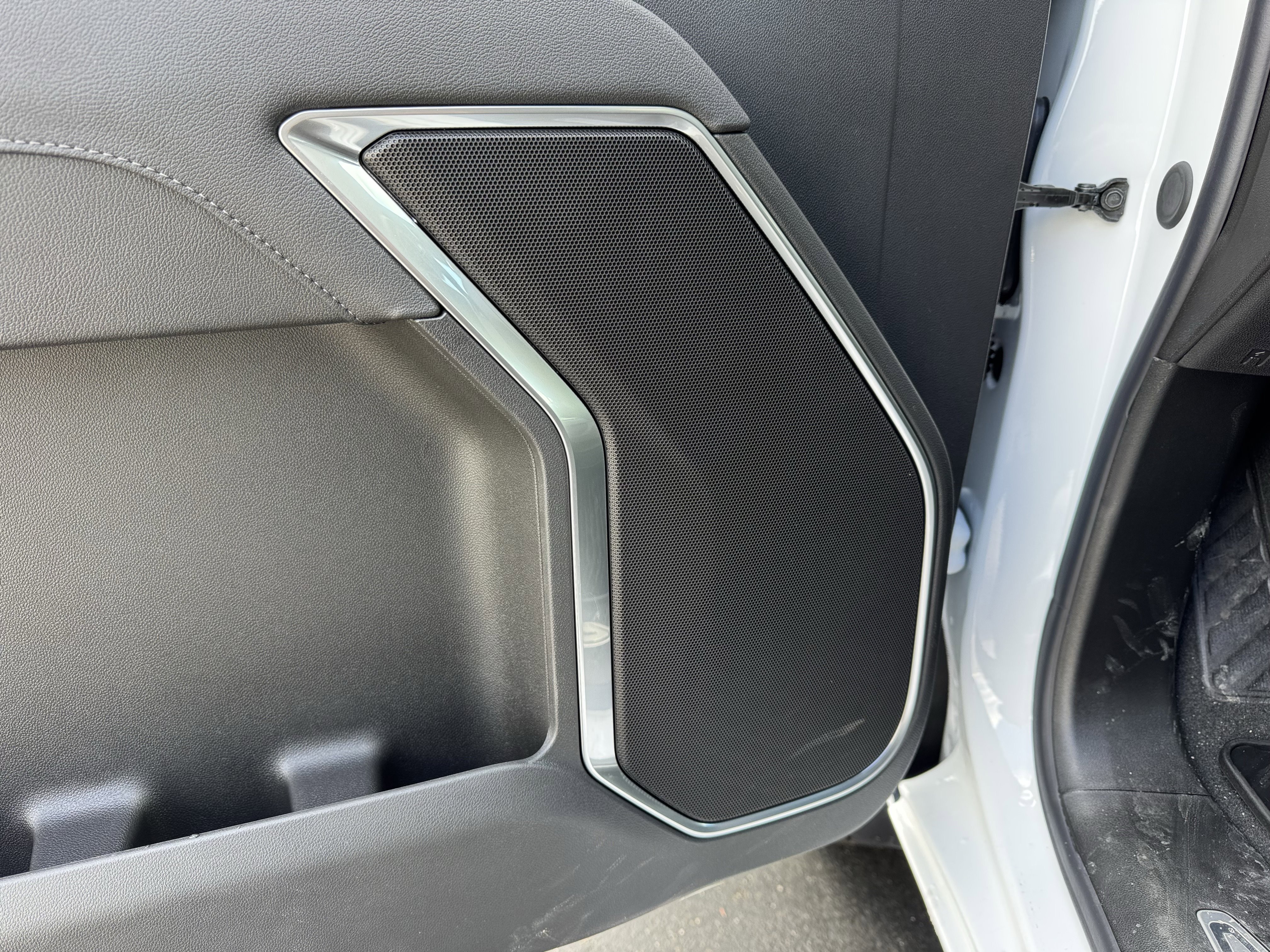 New 2026 Summit White Chevrolet LT image 12