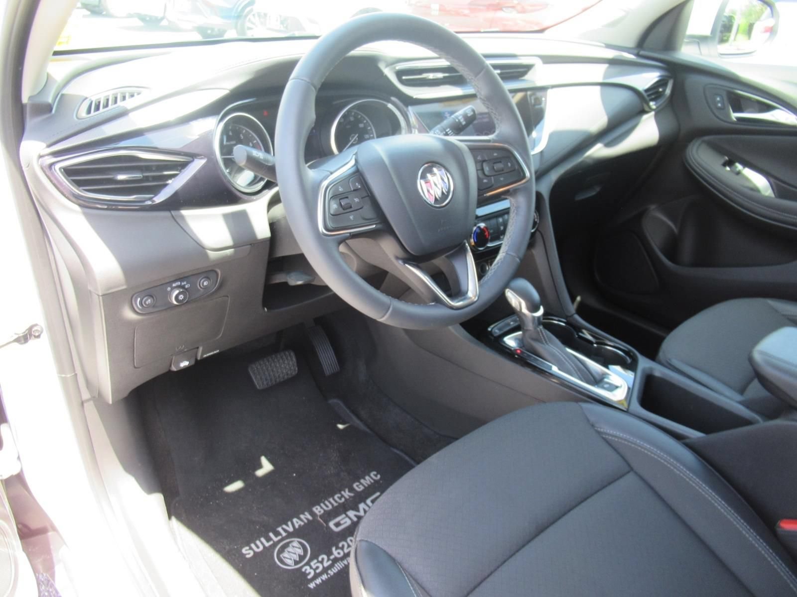 Used 2023 SUMMIT WHITE Buick Preferred image 17