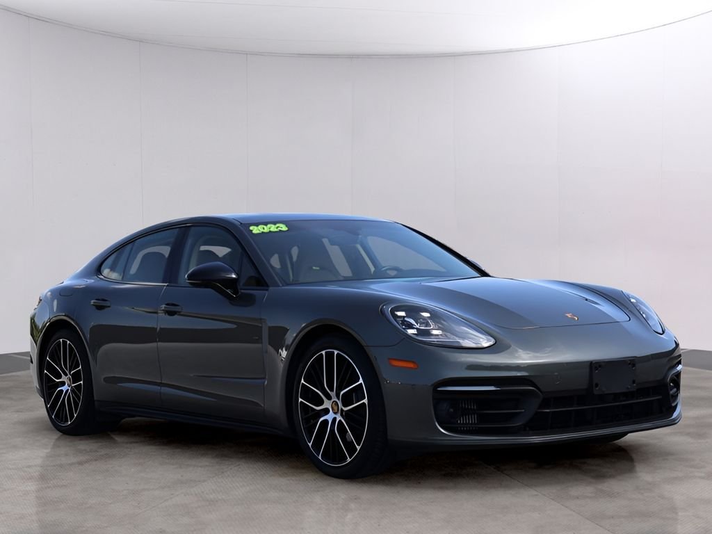 Used 2023 Aventurine Green Metallic Porsche 4 Platinum Edition image 9