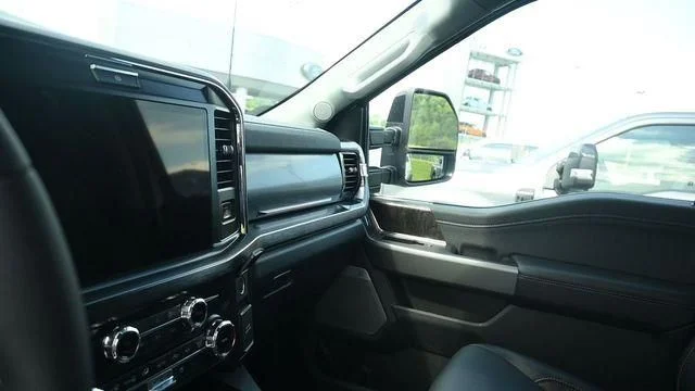 New 2026 Oxford White Ford F-350® LARIAT® image 25