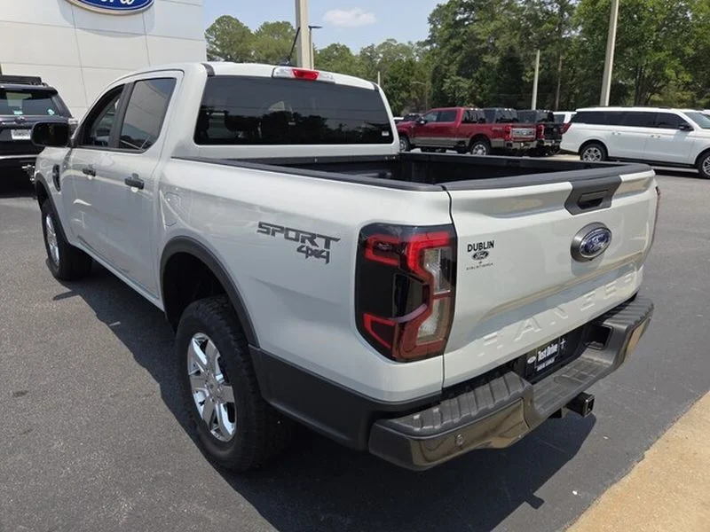 New 2026 Avalanche Ford XLT image 12