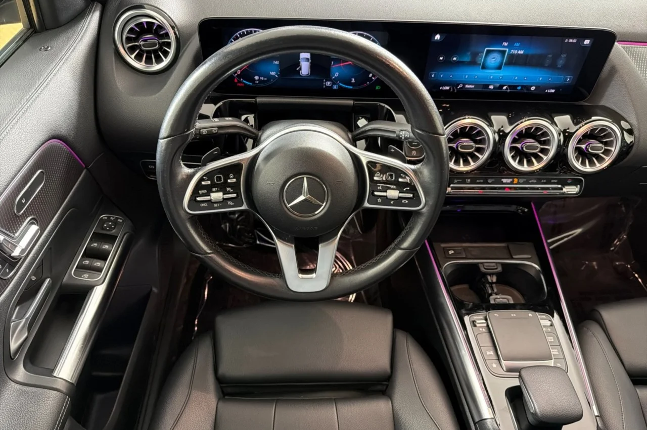 Used 2022 BLACK Mercedes-Benz GLA 250 image 13