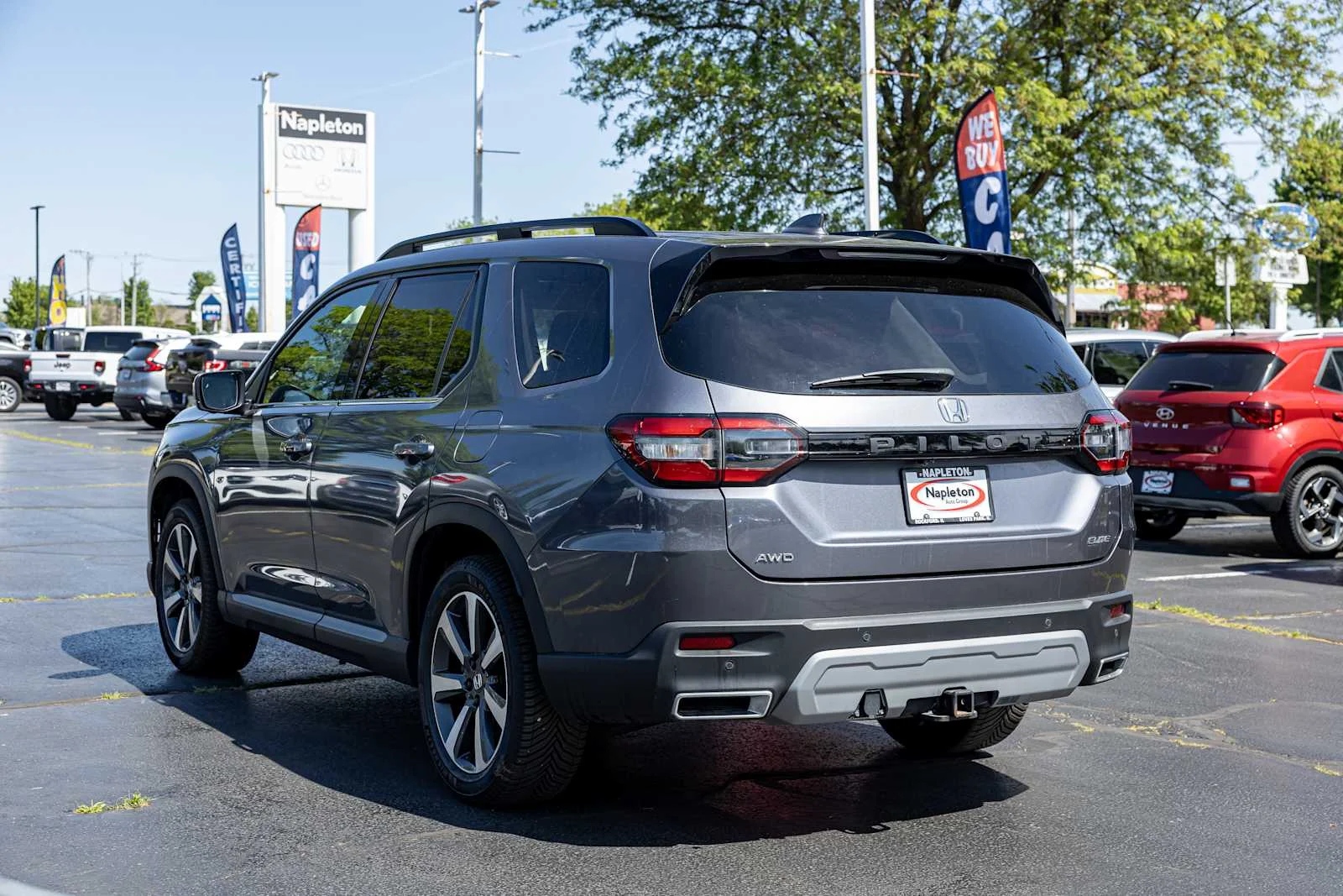 Certified Used 2023 Modern Steel Metallic Honda Elite image 5