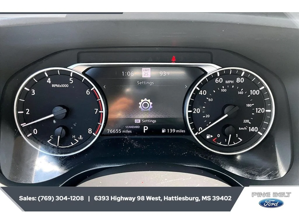 Used 2023 Pearl White Tricoat Nissan SL image 14