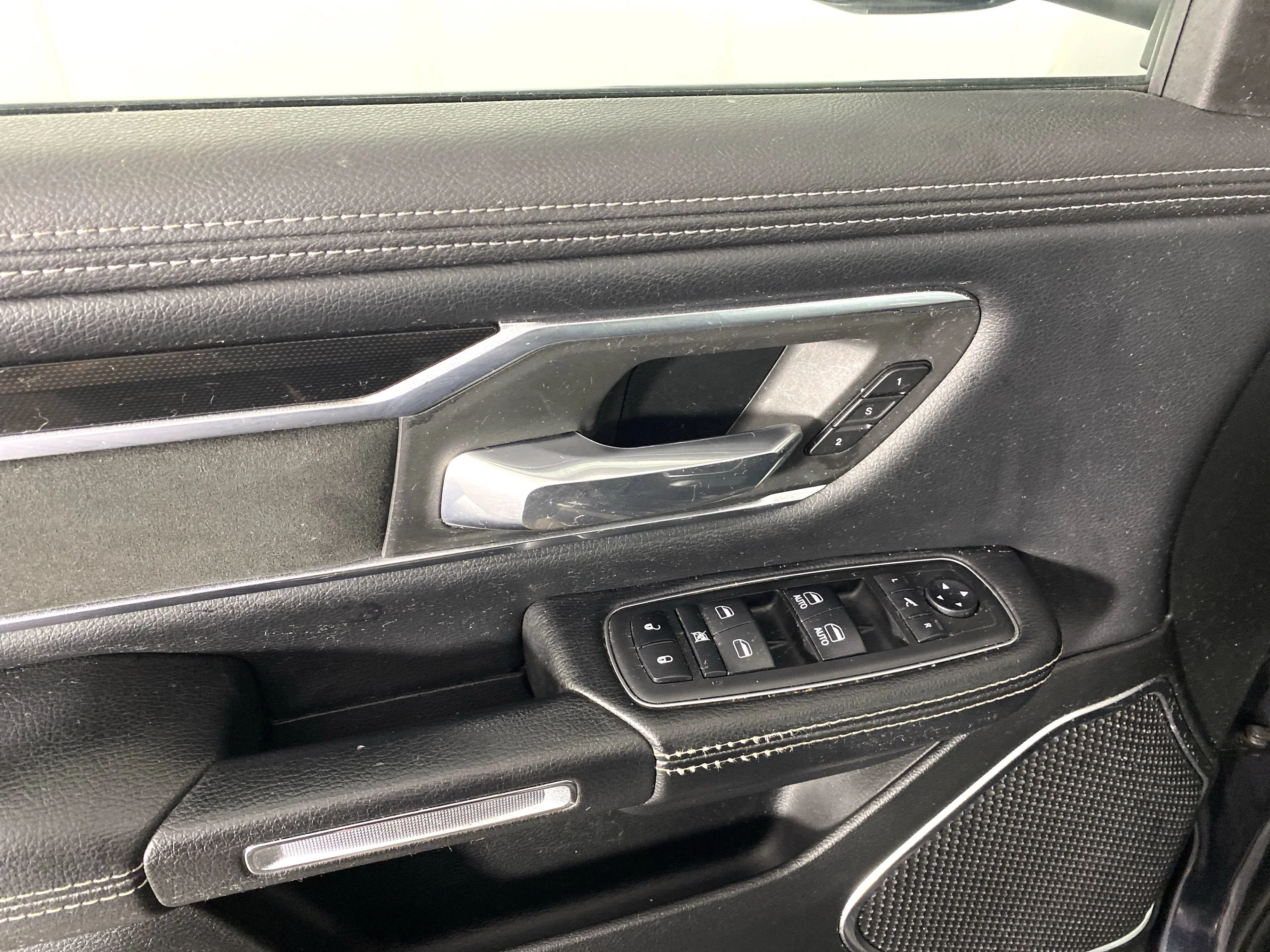 Used 2019 Maximum Steel Metallic Clearcoat Ram Laramie image 14