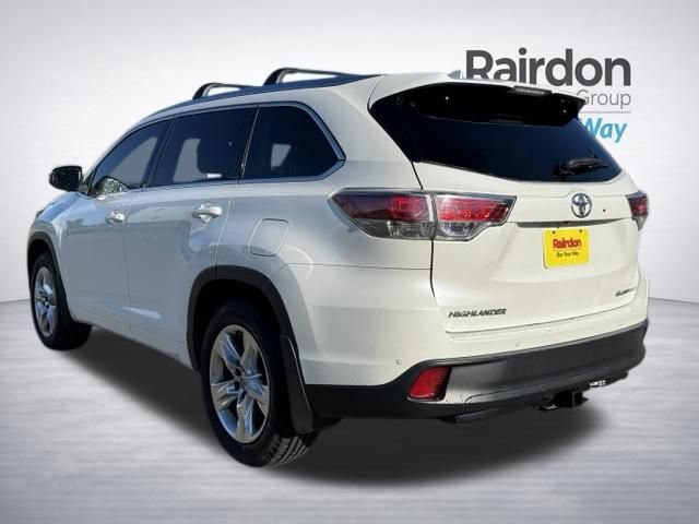 Used 2015 Blizzard Pearl Toyota Limited image 5