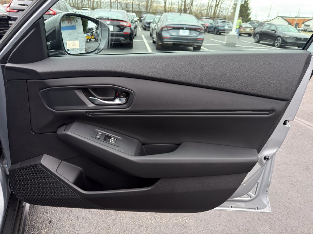 New 2026 Solar Silver Metallic Honda SE image 25